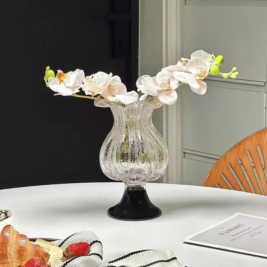 Macem-macem kaca kaca sing aneh